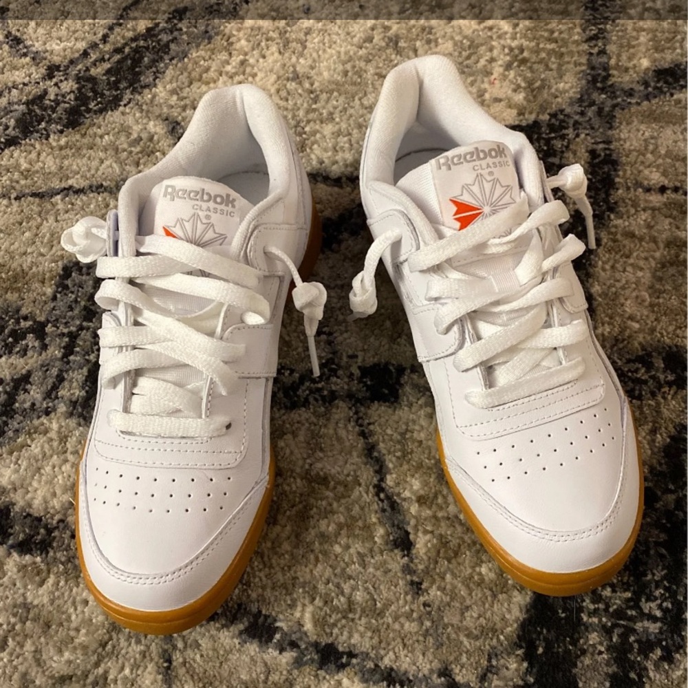 NWT Reebok Classic - White